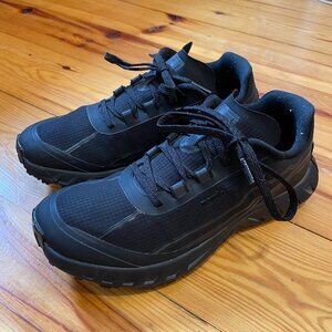 Norda 002 Trail Running Shoes - Mens 8 / Women's 9.5